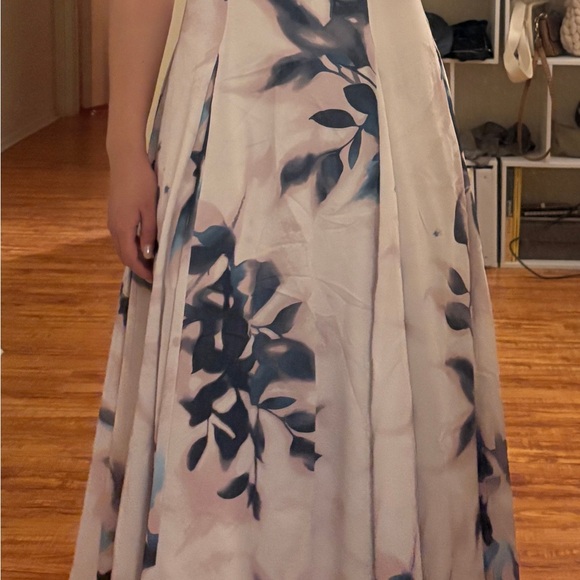 Abercrombie & Fitch Strapless Midi Dress in White with Blue and Purple Floral - Picture 9 of 11